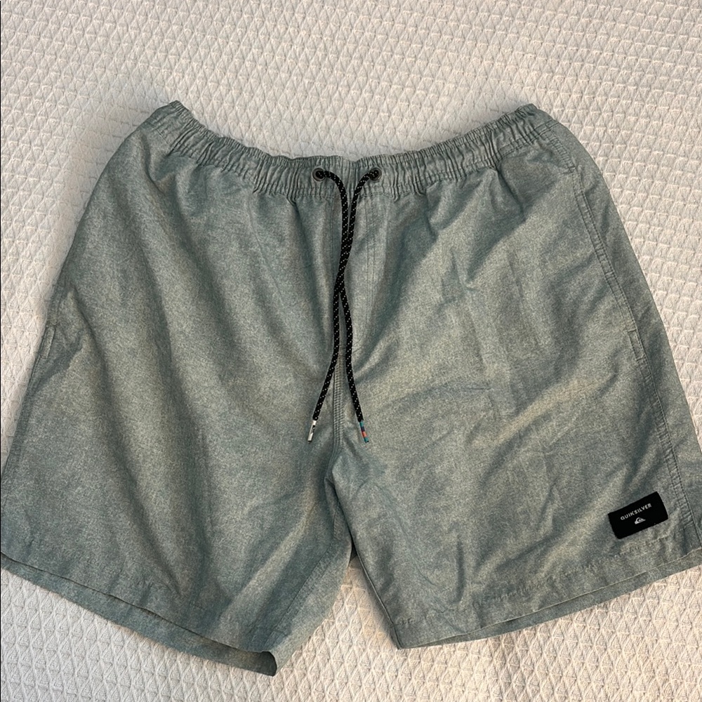 Quicksilver Aqua Blue Hybrid Shorts with Drawstring L